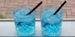 Drink med Gin og blå Curacao