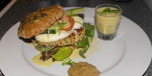 Fiskeburger med nøttebrød