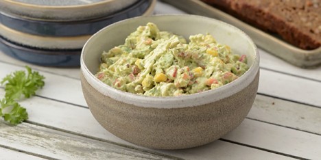 Kald kyllingsalat med avokado