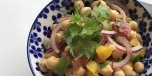 Kikertsalat med soltørkede tomater