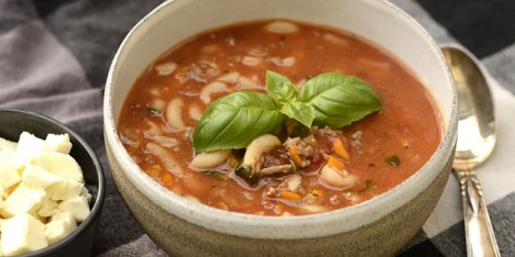 Lasagnesuppe -herlig suppe med hakket storfekjtt og pasta
