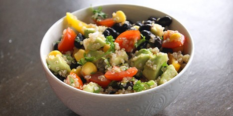 Meksikansk quinoasalat med b�nner