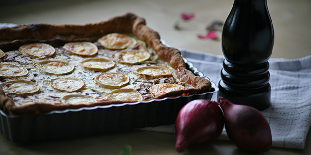 Pai med chevre og r�dl�k