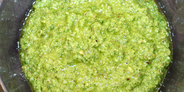 Pesto med hasseln�tter