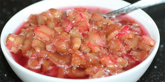 Rabarbrakompott med ingef�r