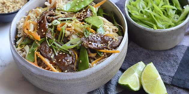 Wok med oksekj�tt og gr�nnsaker