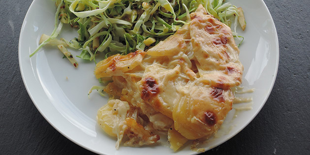 Fl�tegratinerte poteter med mornaysaus