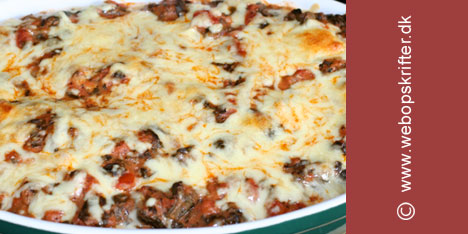 Gratinert tortellini med tomatsaus