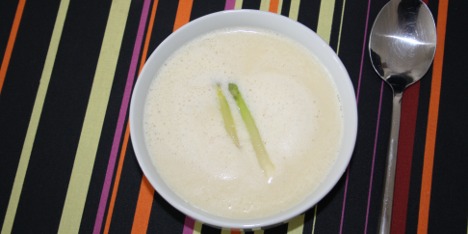 Hvit aspargessuppe