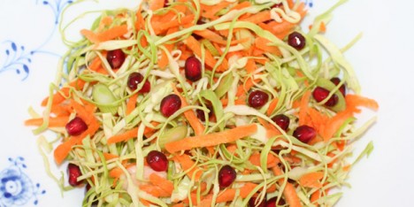 K�lsalat med granateplekjerner