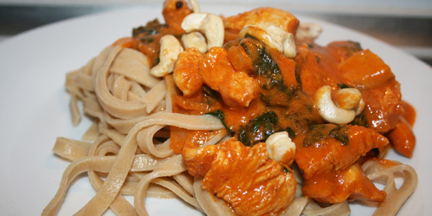 Kylling med spinat og cashewn�tter