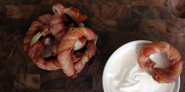 L�kringer med bacon i ovn