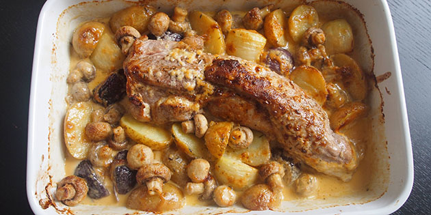 Ovnsbakt indrefilet av svin i fl�tesaus 