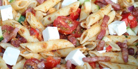 Pastasalat med pesto