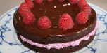 Sjokoladekake med bringebr