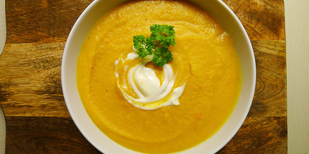 S�tpotetsuppe med kokosmelk