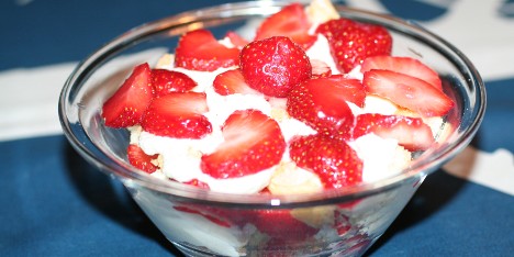 Trifle med jordb�r